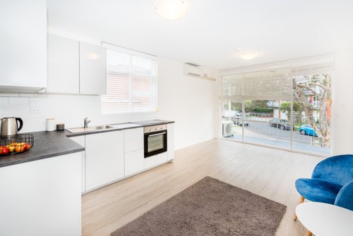 2/14 Grafton Crescent Dee Why